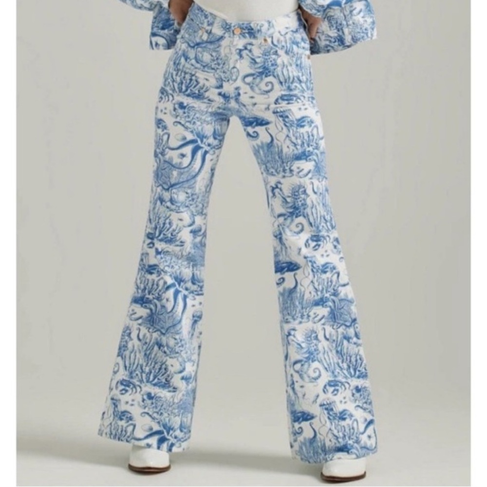 WRANGLER WOMEN'S HIGH RISE NAUTICAL PRINT WANDERER FLARE JEANS - Picture 3 of 11
